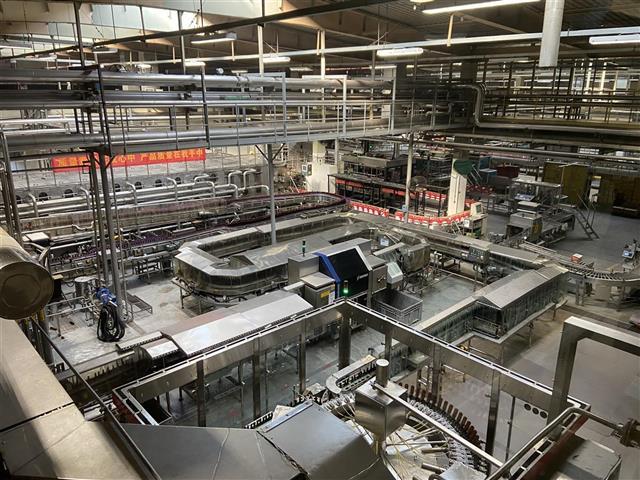 扎根漢陽(yáng)三十五載，百威武漢工廠以卓越品質(zhì)助力“新漢陽(yáng)造”崛起